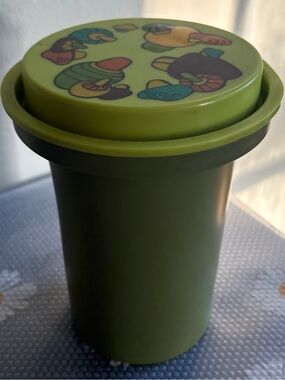 Vintage 1970s Mushroom Rubbermaid Canister